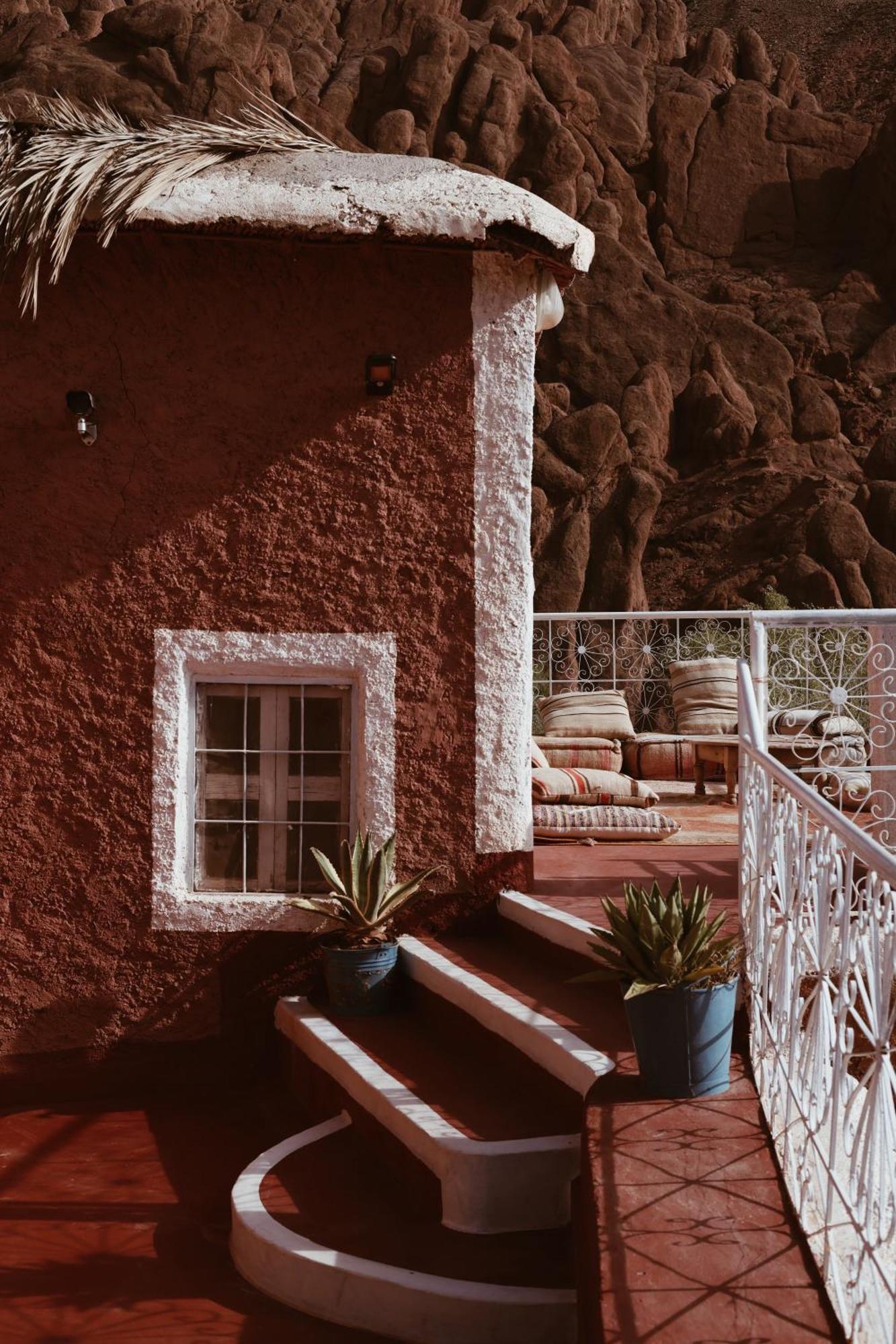 Monkey Fingers House By Fatima Mellal Hotel Tinghir Bagian luar foto