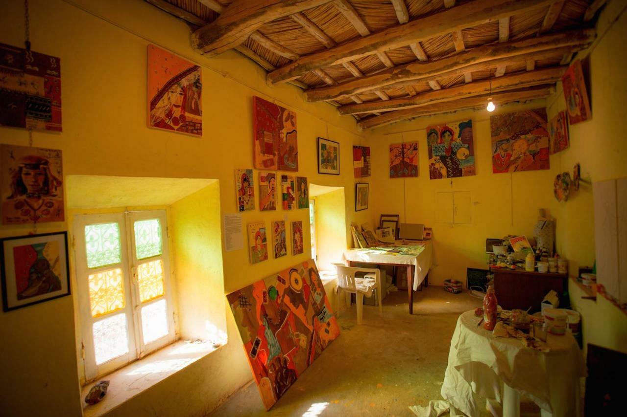Monkey Fingers House By Fatima Mellal Hotel Tinghir Bagian luar foto