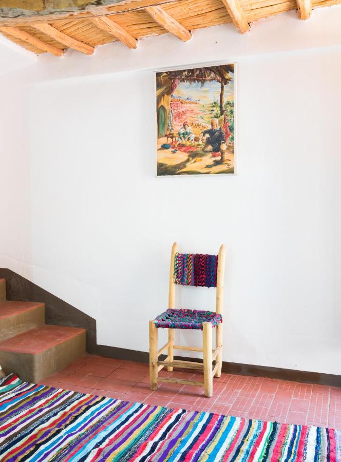 Monkey Fingers House By Fatima Mellal Hotel Tinghir Bagian luar foto