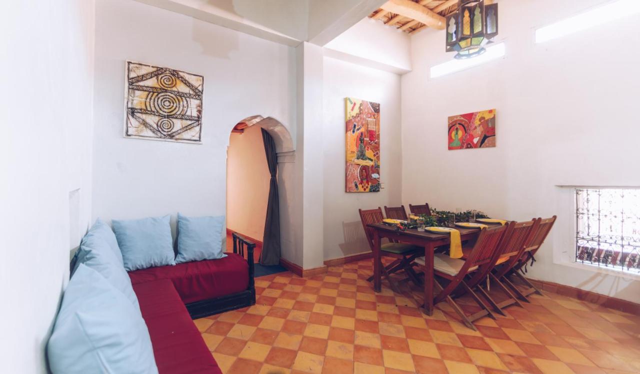 Monkey Fingers House By Fatima Mellal Hotel Tinghir Bagian luar foto
