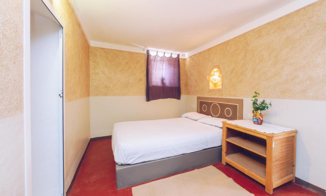 Monkey Fingers House By Fatima Mellal Hotel Tinghir Bagian luar foto